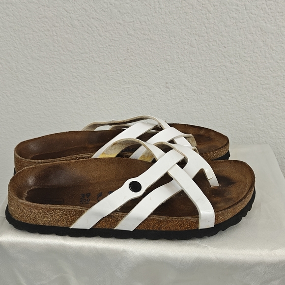 Betula by Birkenstock Soft Footbed Sandal Size 39 / US 8N White Patent Leather - Picture 5 of 11